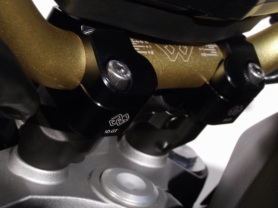 CBF 1000 (2006 - 2015) handlebar risers | GILLES TOOLING