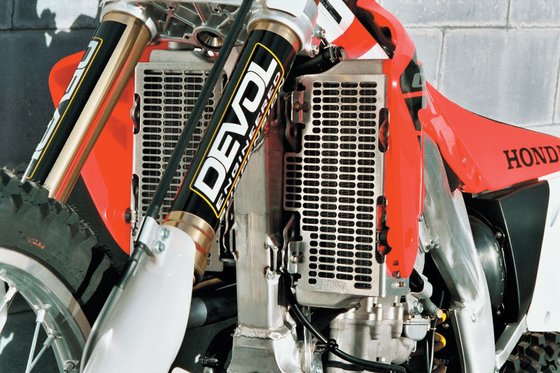 CR 250 R (2000 - 2001) aluminum radiator guard | DEVOL