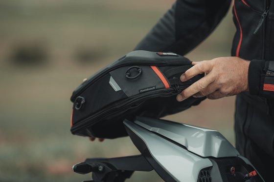 CB 650 R (2019 - 2022) pro roadpack tailbag | SW-MOTECH