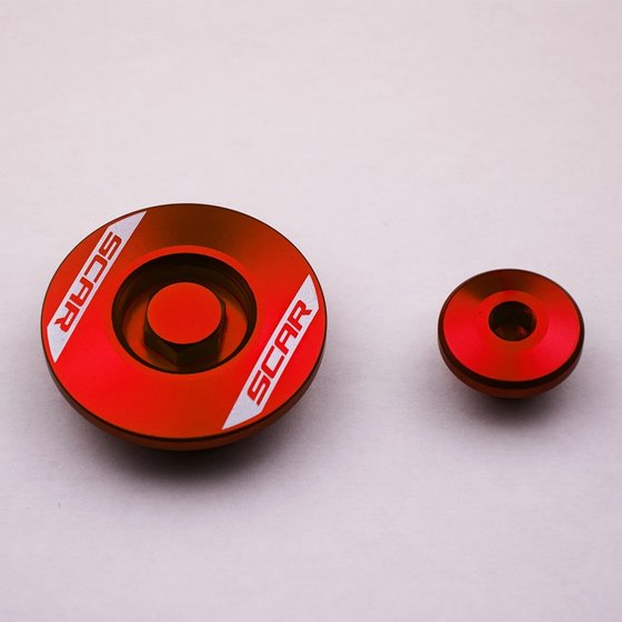 CRF 450 R (2002 - 2022) engine plug (red) | SCAR